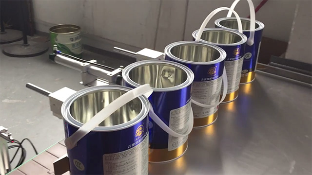 Hochpräzisions-Etikettiermaschine für Farbeimer